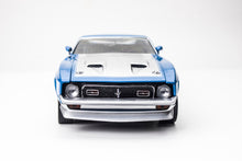 Load image into Gallery viewer, 1:18 1971 Ford Mustang BOSS 351 – Grabber Blue
