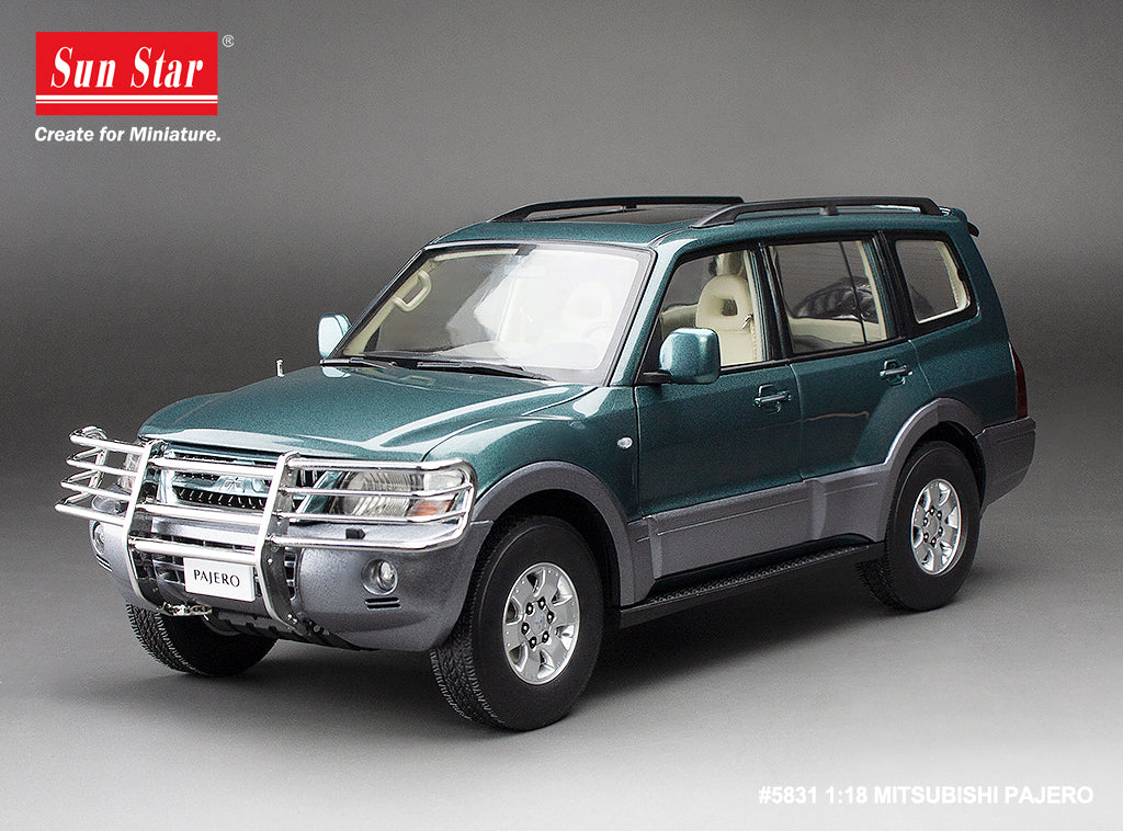 1:18 Mitsubishi Pajero V73 - Green Metallic – Exclusive