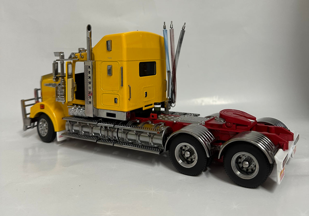 1:32 Kenworth T909 Prime Mover (Yellow) – Exclusive Collectables