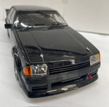Load image into Gallery viewer, 1:18 Ford Falcon XE - Plain Body - Biante