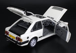 1:18 1984 Ford Escort RS1600i – Diamond White (RHD)