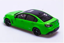 Load image into Gallery viewer, 1:18 Holden VF Commodore SSV Redline II - Spitfire Green - Biante
