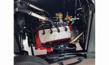 Load image into Gallery viewer, 1:18 1932 Ford Salt Flat Roadster - Vic Edelbrock