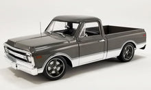 Load image into Gallery viewer, 1:18 1969 Chevrolet C10 Custom - LS-10