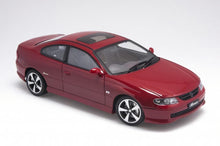 Load image into Gallery viewer, 1:18 Holden Monaro CV8R - Pulse Red - AUTOart
