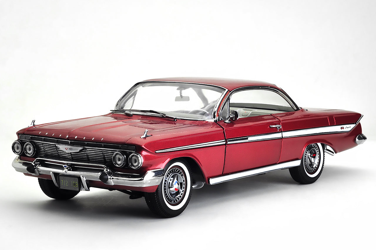 ミニカー 1961 Chevrolet Impala 1/18 1:18 1961 Chevrolet Impala Sport Coupe – Honduras Maroon