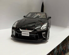Load image into Gallery viewer, 1:18 Samurai Nissan Gt-r 2020 - Black - Kyosho
