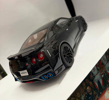 Load image into Gallery viewer, 1:18 Samurai Nissan Gt-r 2020 - Black - Kyosho
