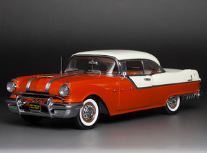 1:18 1955 Pontiac Star Chief Hard Top – White Mist / Fire Gold