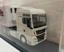 Load image into Gallery viewer, 1:32 - MAN - Lindsay Transport
