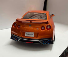 Load image into Gallery viewer, 1:18 Samurai Nissan Gt-r 2020 - Orange - Kyosho
