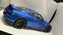 Load image into Gallery viewer, 1:18 Samurai Nissan Gt-r 2020 - Blue - Kyosho
