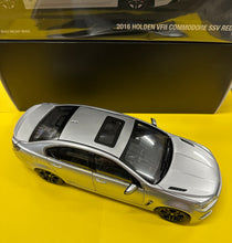 Load image into Gallery viewer, 1:18 2016 Holden VFII SSV Commodore - Nitrate
