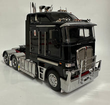 Load image into Gallery viewer, 1:32 Kenworth K200 Prime Mover (Knight Black)
