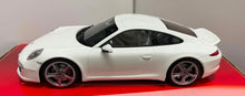 Load image into Gallery viewer, 1:18 Porsche 911 Carrera S - White
