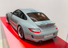 Load image into Gallery viewer, 1:18 Porsche GT047 997 - Gray
