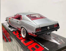 Load image into Gallery viewer, 1:18 1969 Street Fighter - Boss 302 Mustang - Silver
