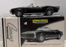 Load image into Gallery viewer, 1:18 1967 rs/ss Chevrolet Camaro Convertible - Black
