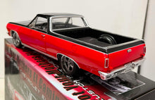 Load image into Gallery viewer, 1:18 Custom 1965 Chevrolet EL Camino
