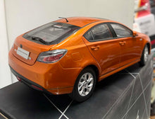 Load image into Gallery viewer, 1:18 MG 6 - Orange
