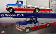Load image into Gallery viewer, 1:18 1970 D300 Ramp Truck - Mopar-Parts
