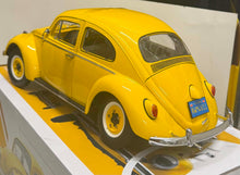 Load image into Gallery viewer, 1:12 1961 Volkswagen Beetle Saloon
