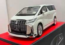 Load image into Gallery viewer, 1:18 Alphard with lights - White
