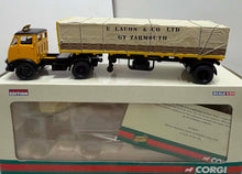 Load image into Gallery viewer, 1:50 Morris Platform Trailer and Sheeted Crate Load - E Lacon and Son Ltd
