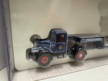 Load image into Gallery viewer, Corgi Classics - Pickfords Scammell Highwayman Low Loader
