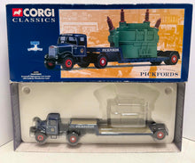 Load image into Gallery viewer, Corgi Classics - Pickfords Scammell Highwayman Low Loader
