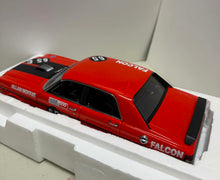 Load image into Gallery viewer, 1:18 1971 Ford XY Falcon Phase 3 GTHO - Bathurst Winner
