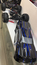 Load image into Gallery viewer, 1:8 Monster Truck - Brushless RC - Ready to Run

