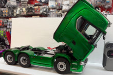 Load image into Gallery viewer, 1:12 Scania 770s - 6x6 - Green - Radio Controlled
