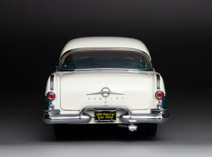 1:18 1955 Pontiac Star Chief Hard Top – Mist White / Valley Green