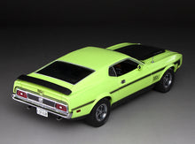 Load image into Gallery viewer, 1:18 1971 Ford Mustang MACH 1 – Grabber Lime
