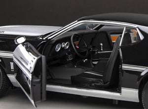 1:18 1971 Ford Mustang MACH 1 – Raven Black