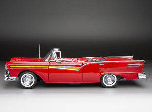 1:18 1957 Ford Fairlane 500 Skyliner – Red