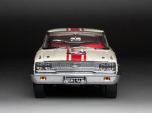 Load image into Gallery viewer, 1:18 1963 Ford Galaxie 500/XL- #45 Jack Sears- Winner 1963 British Saloon Car Championship
