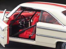 Load image into Gallery viewer, 1:18 1963 Ford Galaxie 500/XL- #45 Jack Sears- Winner 1963 British Saloon Car Championship
