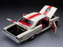 Load image into Gallery viewer, 1:18 1963 Ford Galaxie 500/XL- #45 Jack Sears- Winner 1963 British Saloon Car Championship
