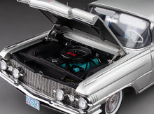 Load image into Gallery viewer, 1:18 1959 Oldsmobile “98” Hardtop – Silver
