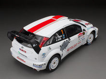 Load image into Gallery viewer, 1:18 Ford Focus RS WRC’03 - #1 O.Tänak/K.Sikk - Winner 2011 Saarema Rally
