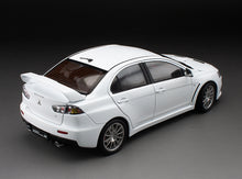 Load image into Gallery viewer, 1:18 Mitsubishi Lancer Evolution X – White

