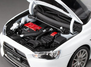 1:18 Mitsubishi Lancer Evolution X – White