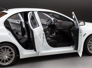 1:18 Mitsubishi Lancer Evolution X – White