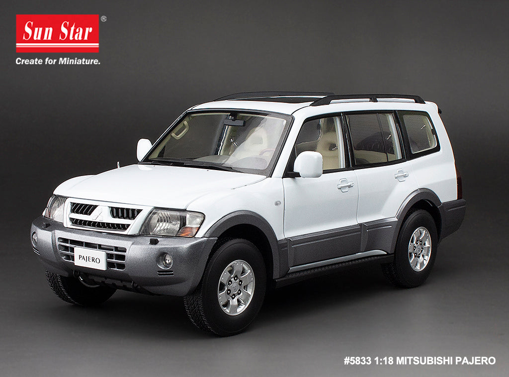 MITSUBISHI PAJERO AUTOart 1/43 ホワイト Mitsubishi - Pajero Evolution - AUTOart - 1/43 - Autos Miniatures