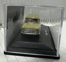 Load image into Gallery viewer, 1:72 Mini Panel Van
