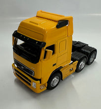 Load image into Gallery viewer, 1:50 Volvo Prime mover &amp; Curtain Side Trailer (Yellow)
