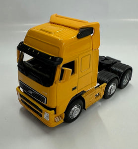 1:50 Volvo Prime mover & Curtain Side Trailer (Yellow)