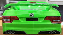 Load image into Gallery viewer, 1:10 Body Shell - Holden Maloo Ute - Green
